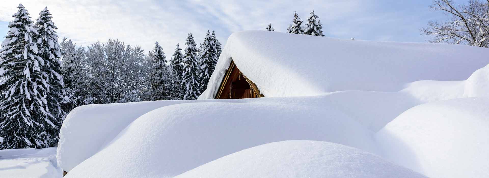 knusperhuette verschneit winter huettenvermietung nutz burgberg gruenten